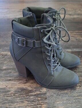 Daisy Fuentes Lace-Up Ankle Booties - Grey